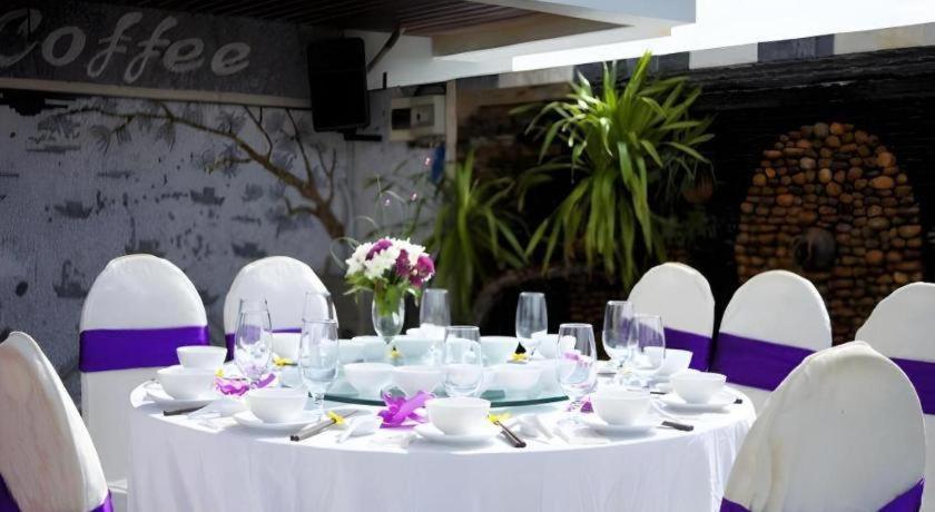 Kaya Hotel Tuy Hoa Exterior foto