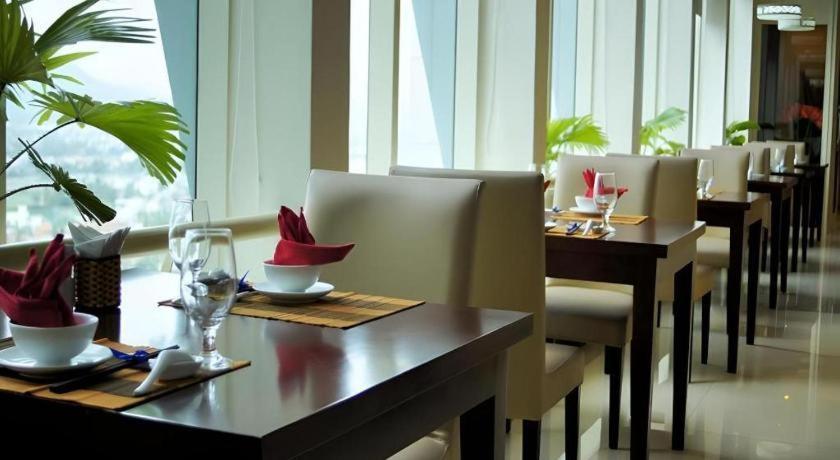 Kaya Hotel Tuy Hoa Exterior foto