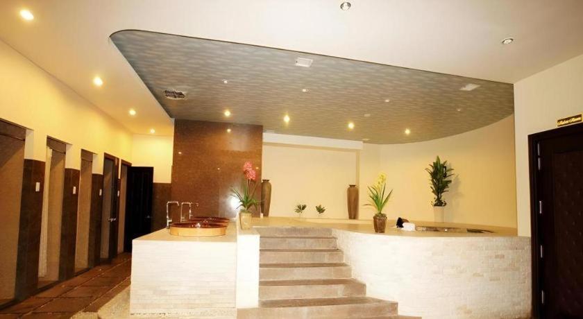 Kaya Hotel Tuy Hoa Exterior foto